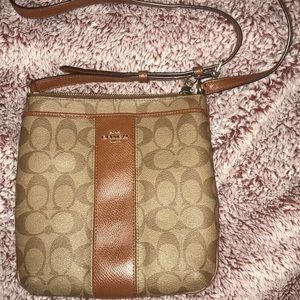 tan coach crossbody